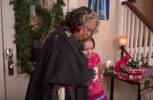 Delloreese Patricia in Christmas Angel Scene | Pure Flix Delloreese Patricia in Christmas Angel Scene | Pure Flix