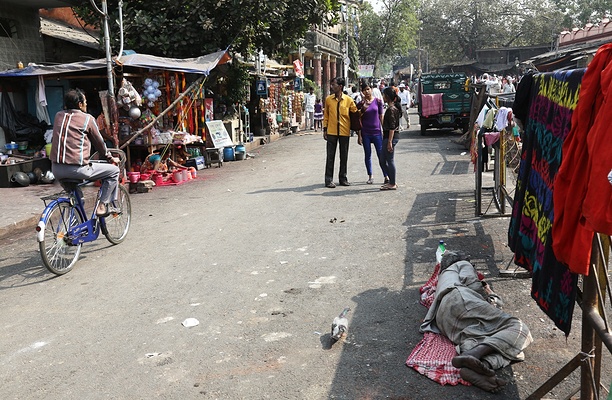 calcutta-streets-pure-flix.jpg