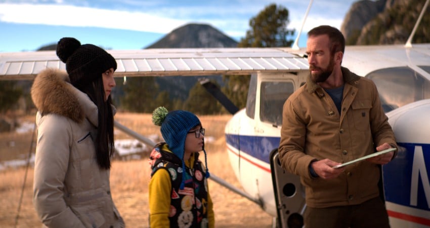 lucas black fatherhood role airplane legacy peak