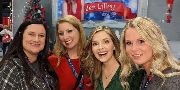 jen lilley christmas con christmas is not canceled