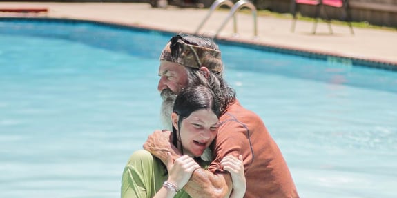 phil robertson baptizing grandchild fourth of july