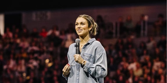 sadie robertson huff speaking