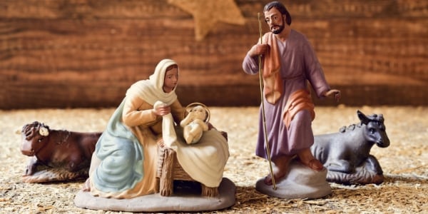 mary-and-joseph-600px-300px